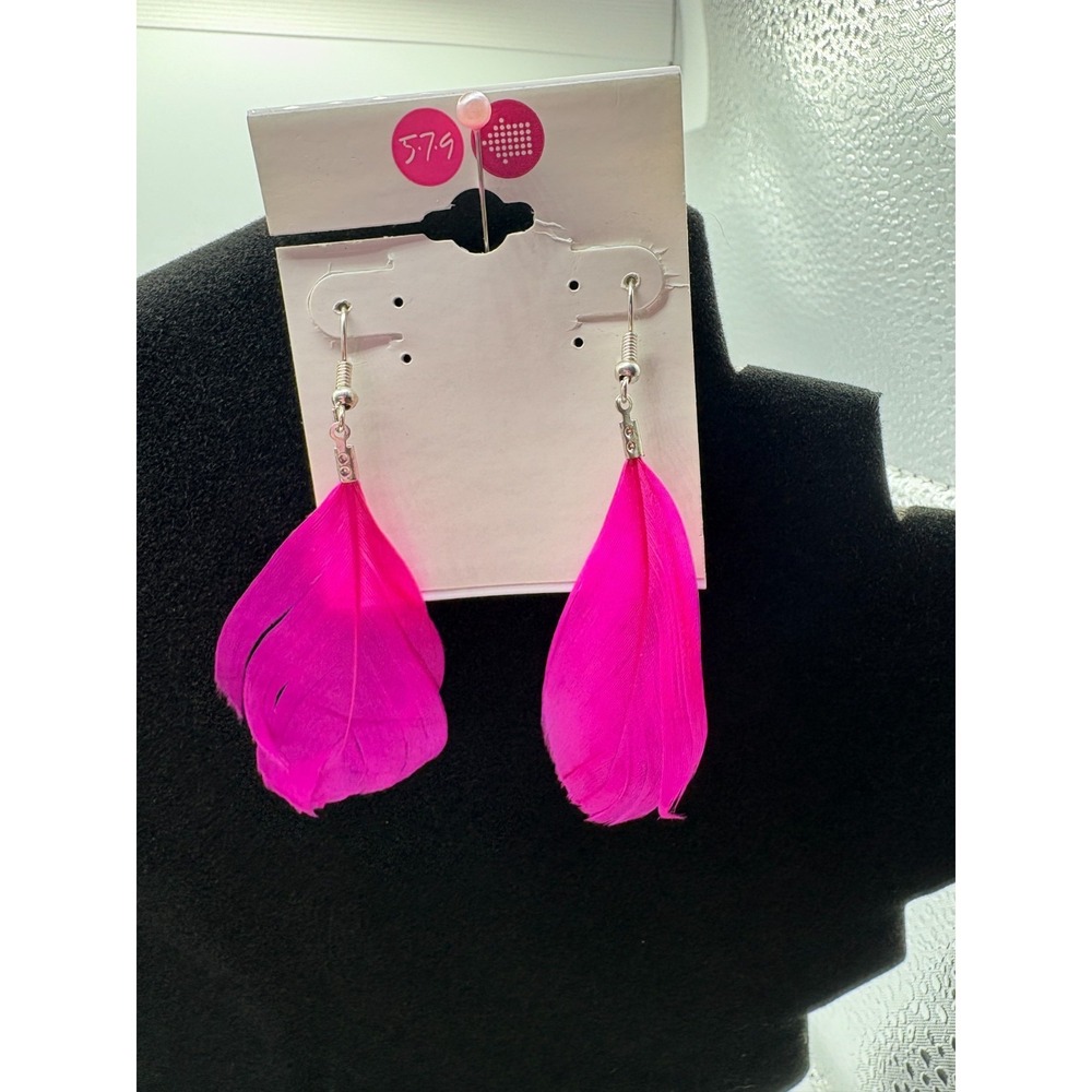 579 BOHO Pink Feather Earring